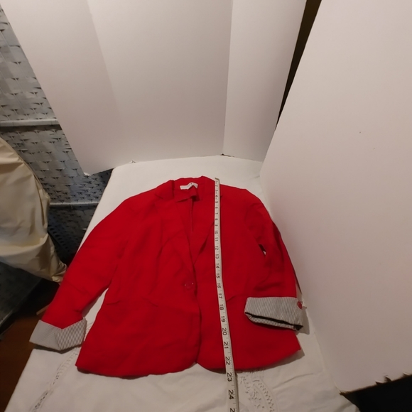 Red Short Jacket Size M 3/4 Sleeves 1 Button Front - Picture 6 of 8